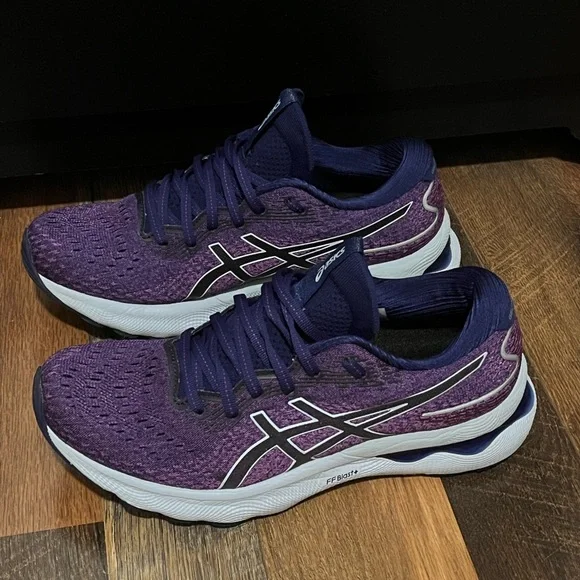 EUC Asics Women’s Gel-Nimbus 24 Purple/Light Blue Size 8.5 - Picture 3 of 12